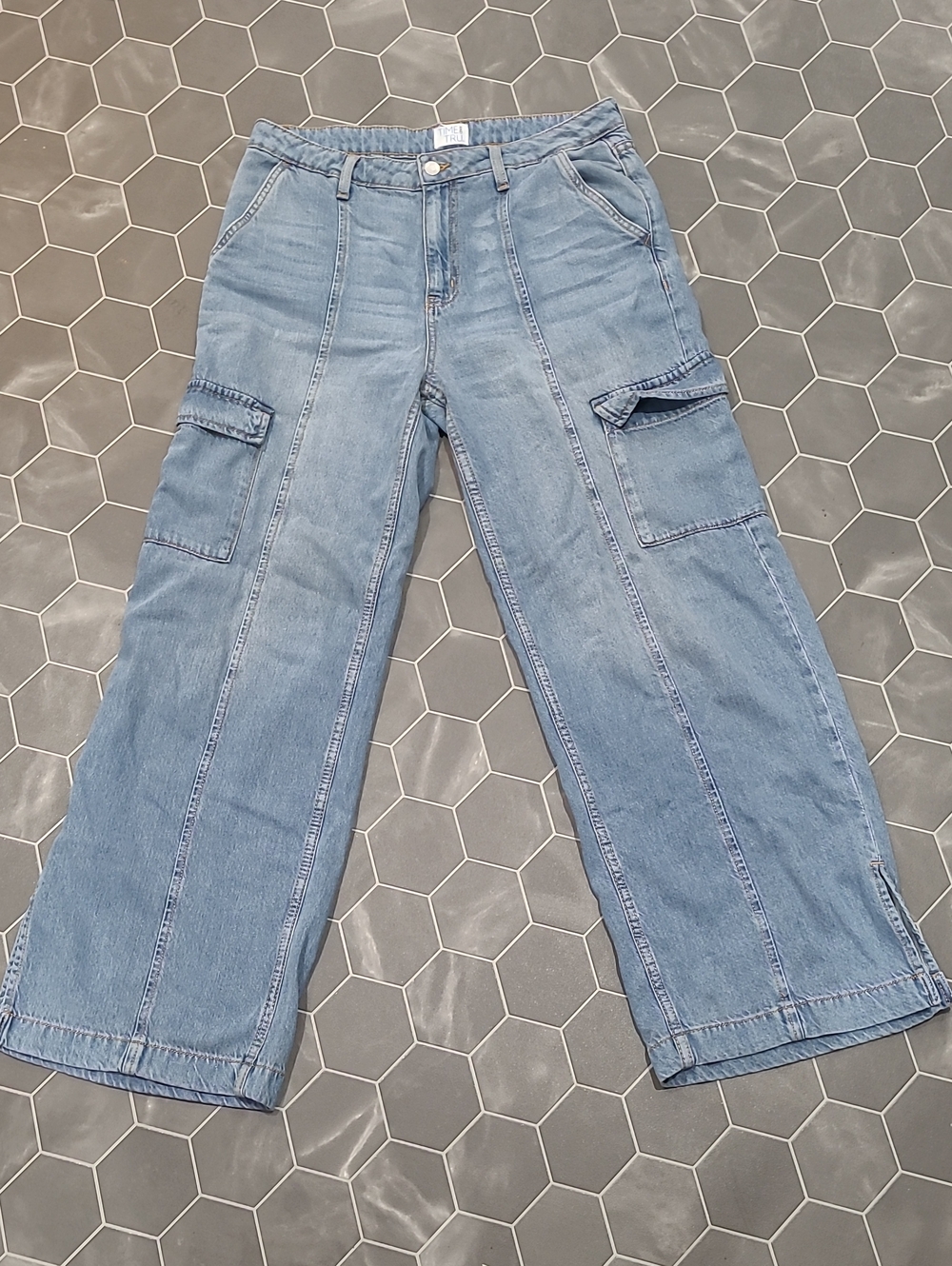 Time and Tru Light Blue Wide-Leg Cargo Jeans